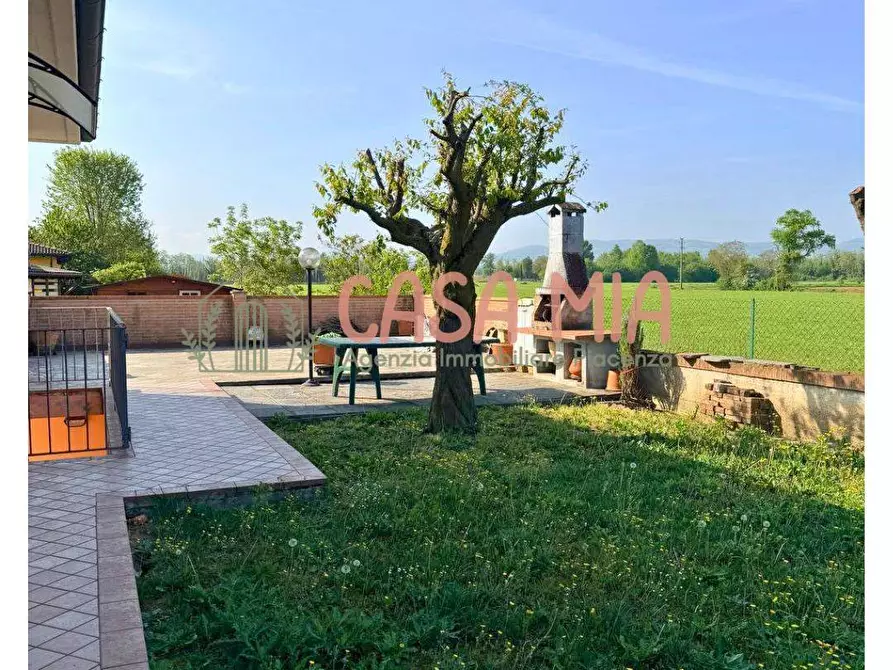 Immagine 3 di Casa semindipendente in vendita  in VIA ROMA a Agazzano