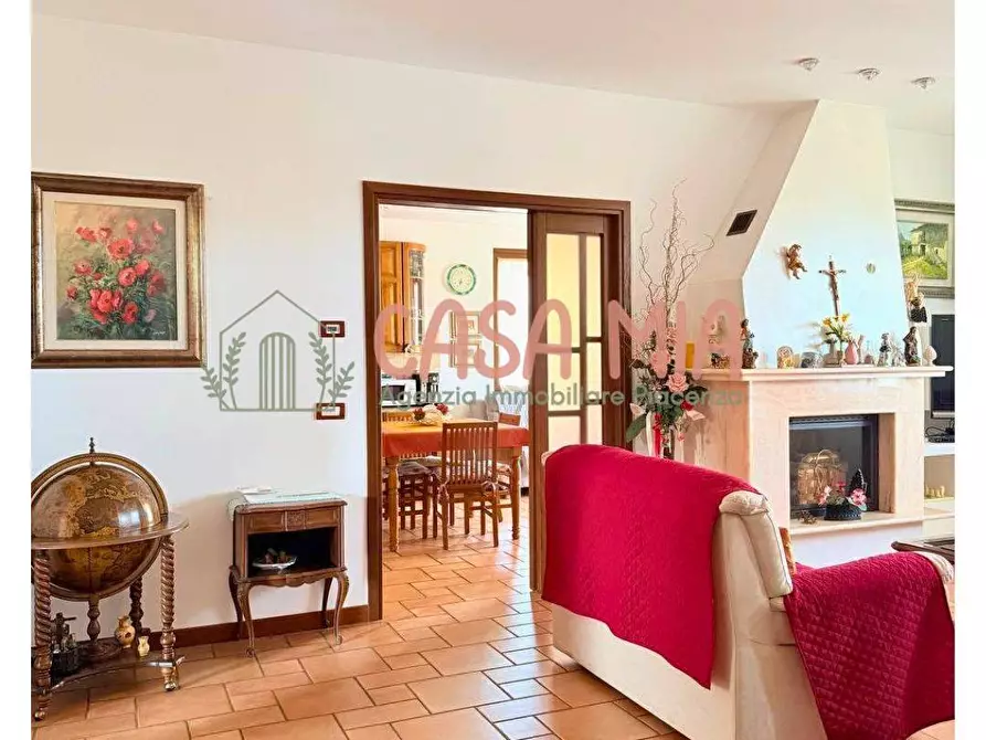 Immagine 8 di Casa semindipendente in vendita  in VIA ROMA a Agazzano