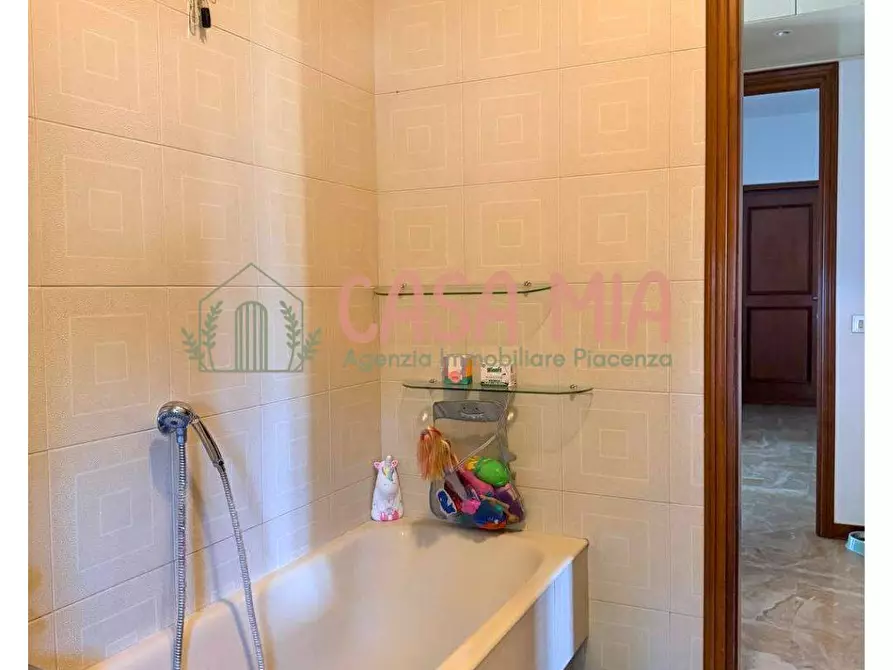 Immagine 17 di Appartamento in vendita  in Via Alicata a Agazzano