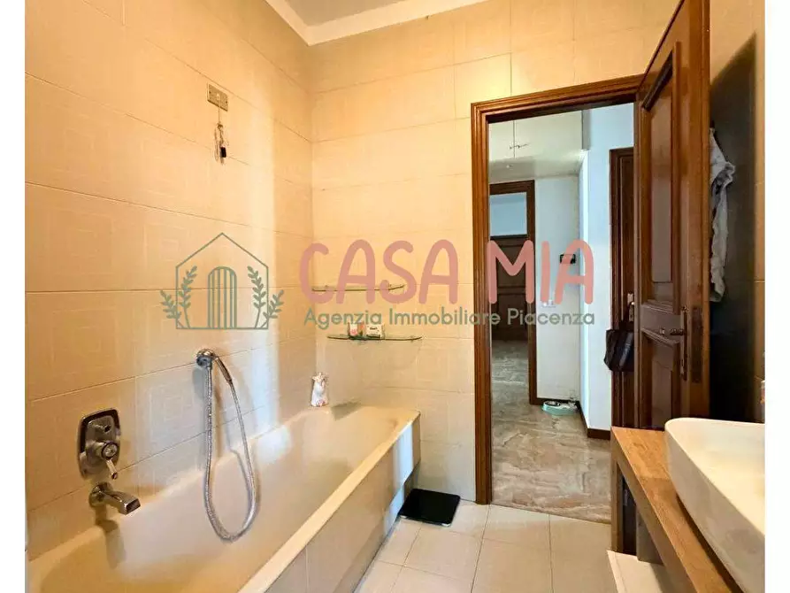 Immagine 18 di Appartamento in vendita  in Via Alicata a Agazzano