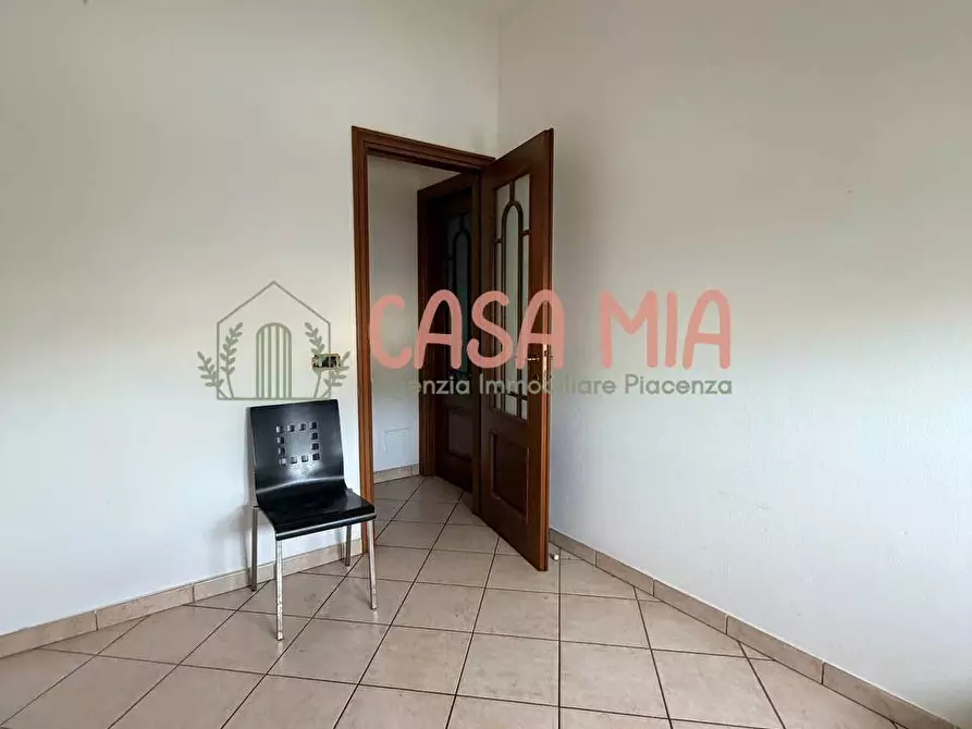 Immagine 7 di Appartamento in vendita  in Via Roma a Agazzano