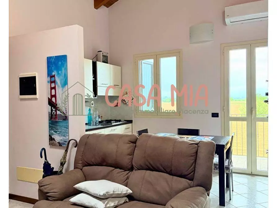 Immagine 3 di Appartamento in vendita  in via puccini 23 a Agazzano