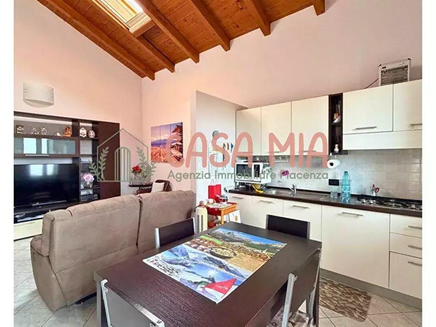 Immagine 7 di Appartamento in vendita  in via puccini 23 a Agazzano