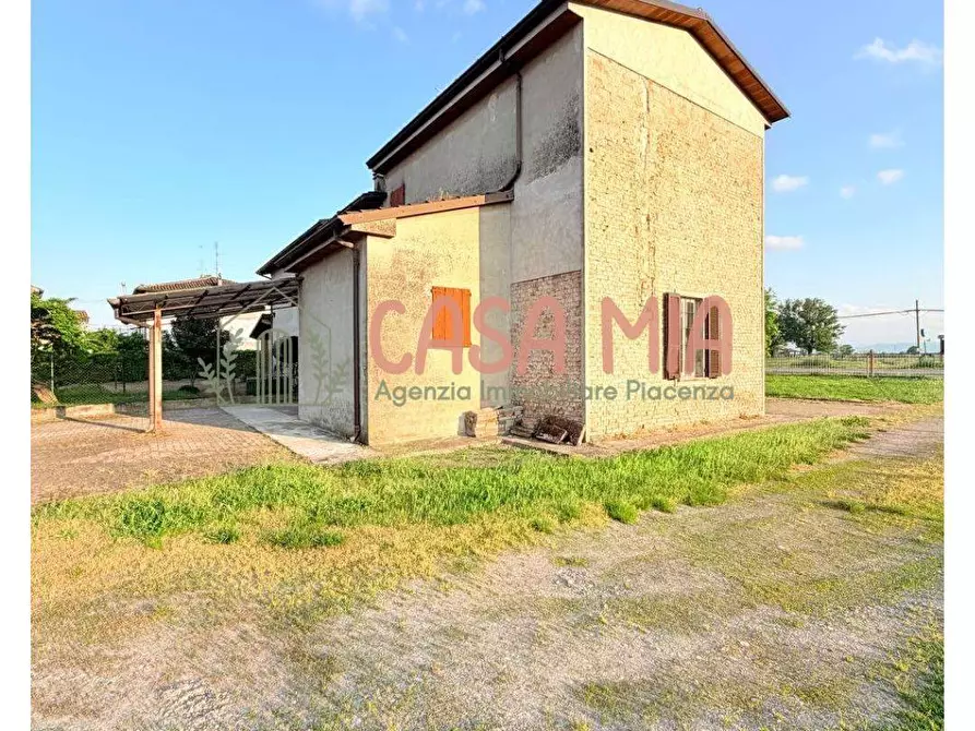 Immagine 3 di Casa semindipendente in vendita  in loalità zerbione a Agazzano