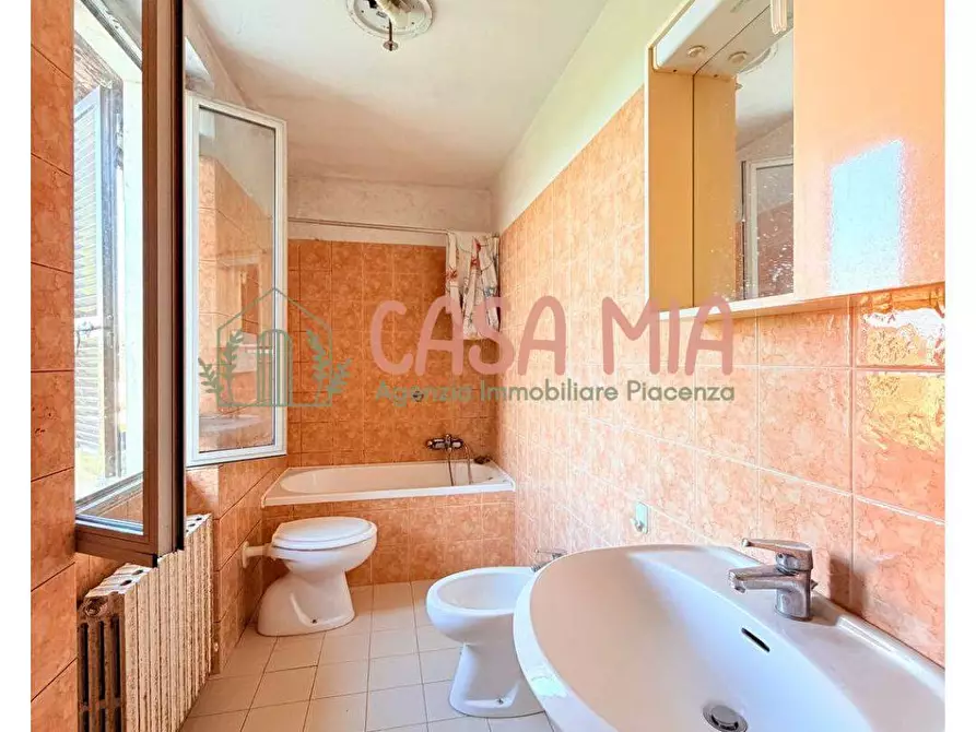 Immagine 30 di Casa semindipendente in vendita  in loalità zerbione a Agazzano