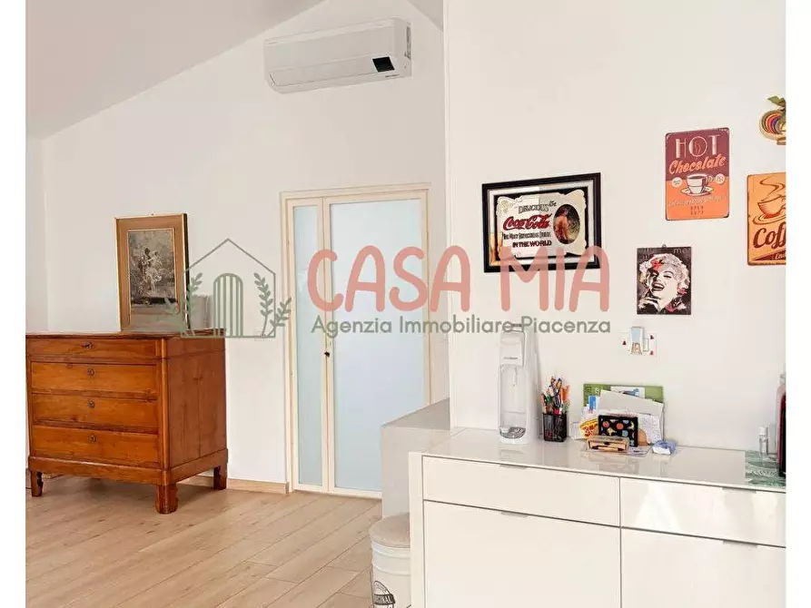 Immagine 4 di Casa semindipendente in vendita  in Via Case chiesa a Agazzano