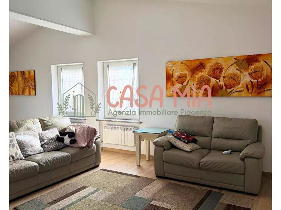 Immagine 7 di Casa semindipendente in vendita  in Via Case chiesa a Agazzano