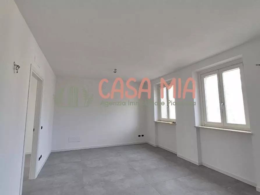 Immagine 8 di Appartamento in vendita  in STRADA DELLA VEGGIOLETTA a Piacenza