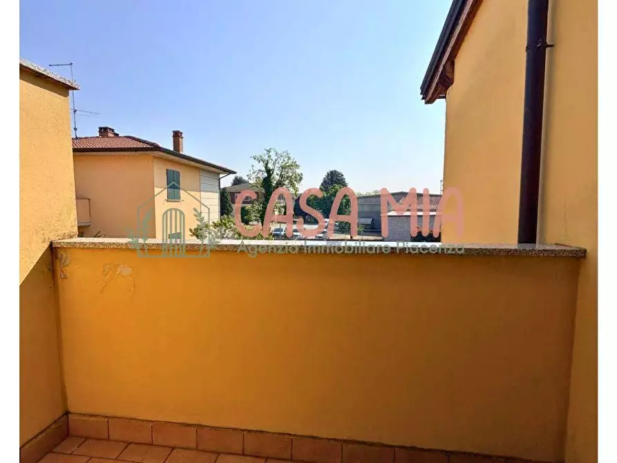 Immagine 19 di Villetta a schiera in vendita  in Via Quasimodo a Agazzano