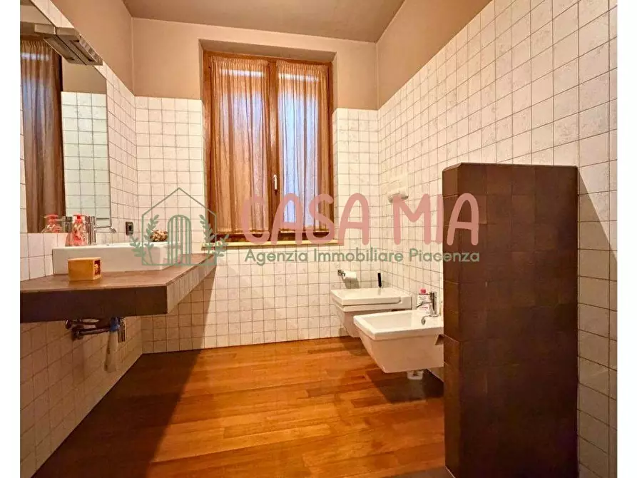 Immagine 27 di Villetta a schiera in vendita  in Via Quasimodo a Agazzano