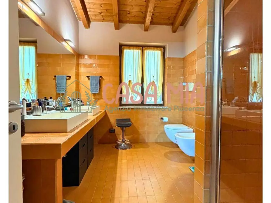 Immagine 31 di Villetta a schiera in vendita  in Via Quasimodo a Agazzano