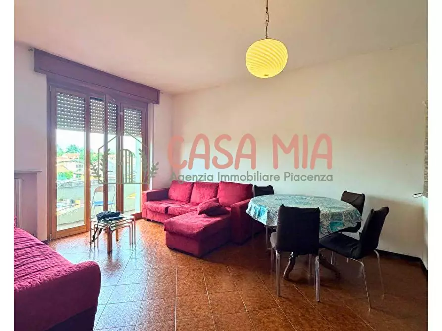 Immagine 4 di Appartamento in vendita  in Via Libertà a Agazzano