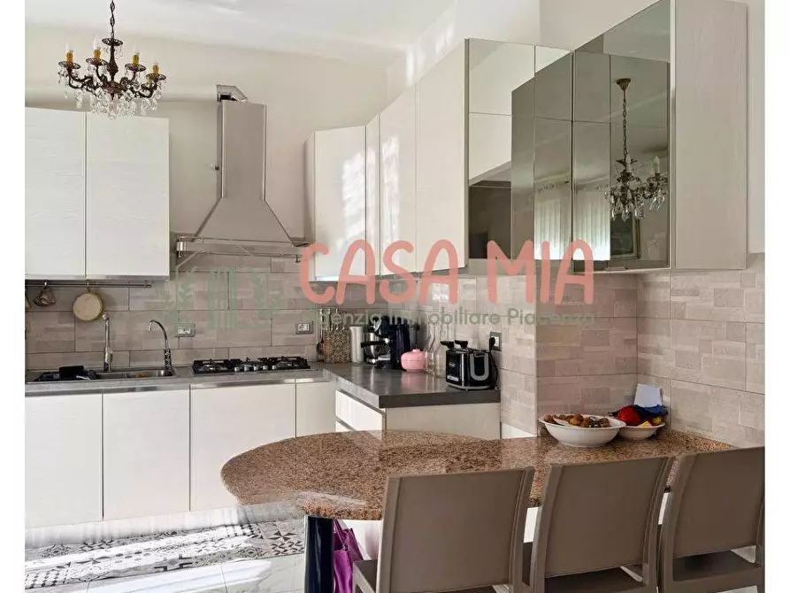 Immagine 11 di Appartamento in vendita  in Via fabbri a Piacenza