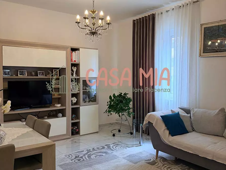 Immagine 30 di Appartamento in vendita  in Via fabbri a Piacenza