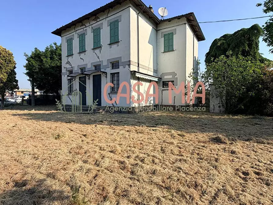 Immagine 3 di Villa in vendita  in Località incrociata a Agazzano