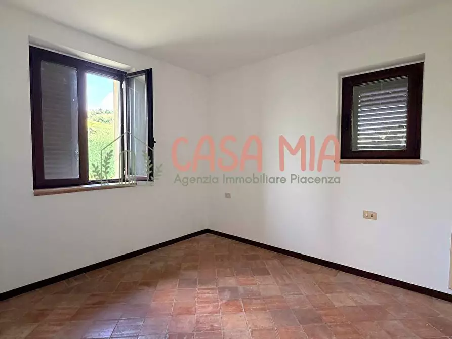 Immagine 5 di Villa in vendita  in Via pertini a Agazzano