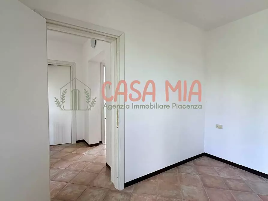 Immagine 7 di Villa in vendita  in Via pertini a Agazzano