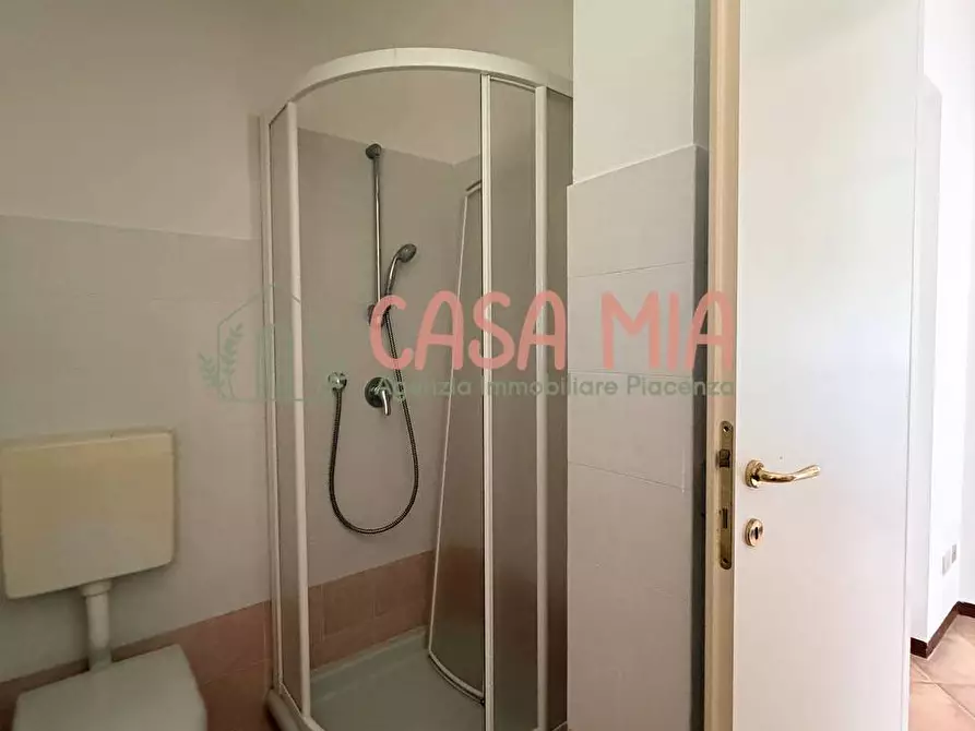 Immagine 16 di Villa in vendita  in Via pertini a Agazzano