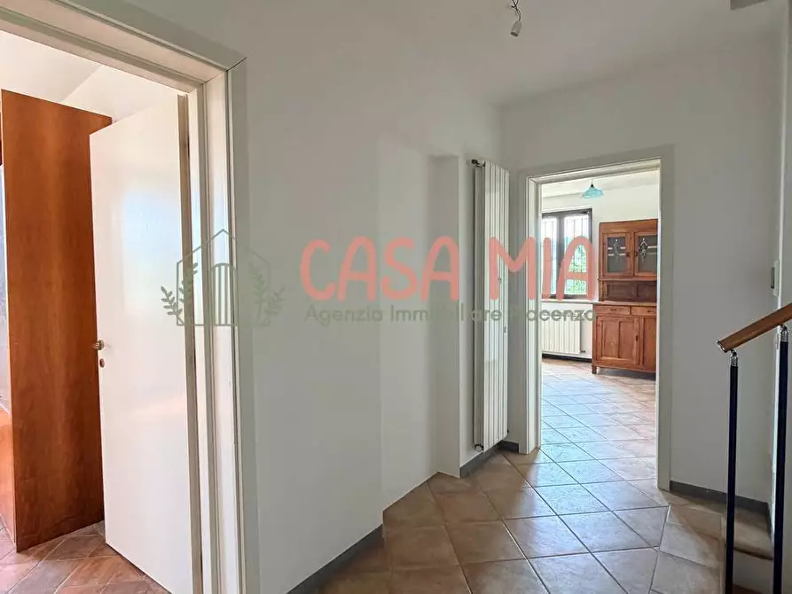 Immagine 21 di Villa in vendita  in Via pertini a Agazzano