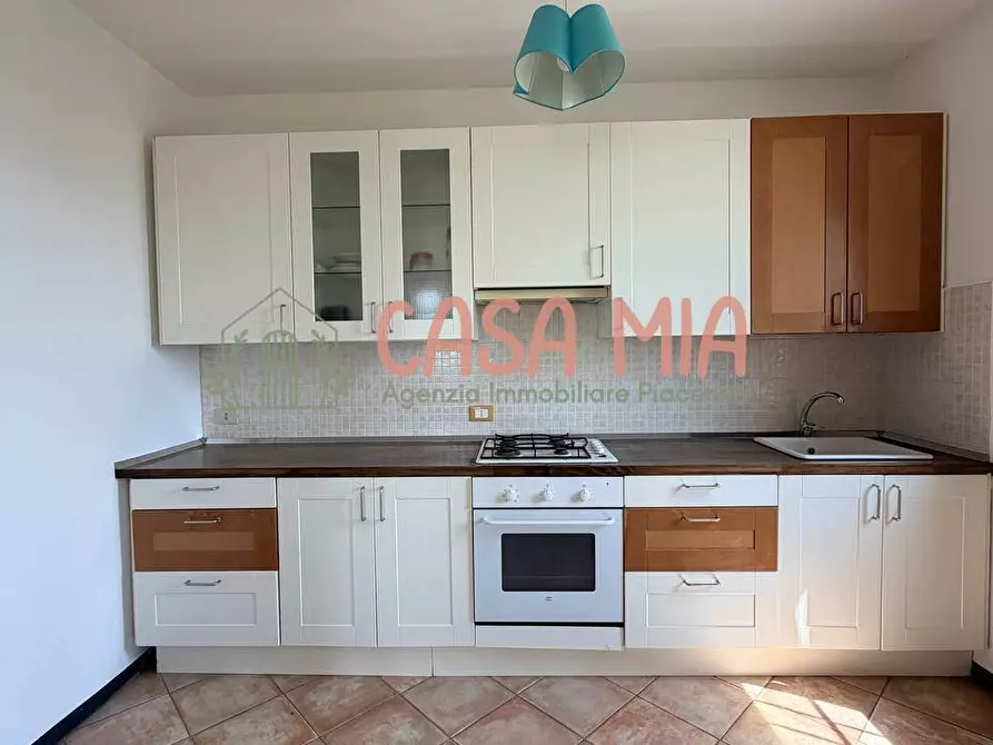 Immagine 31 di Villa in vendita  in Via pertini a Agazzano