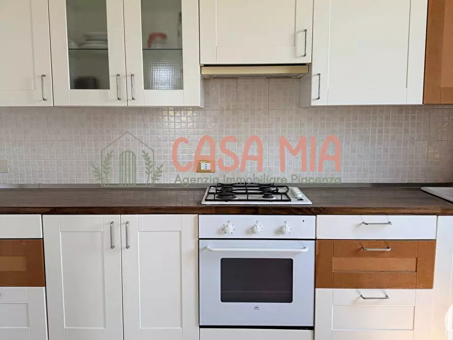 Immagine 32 di Villa in vendita  in Via pertini a Agazzano