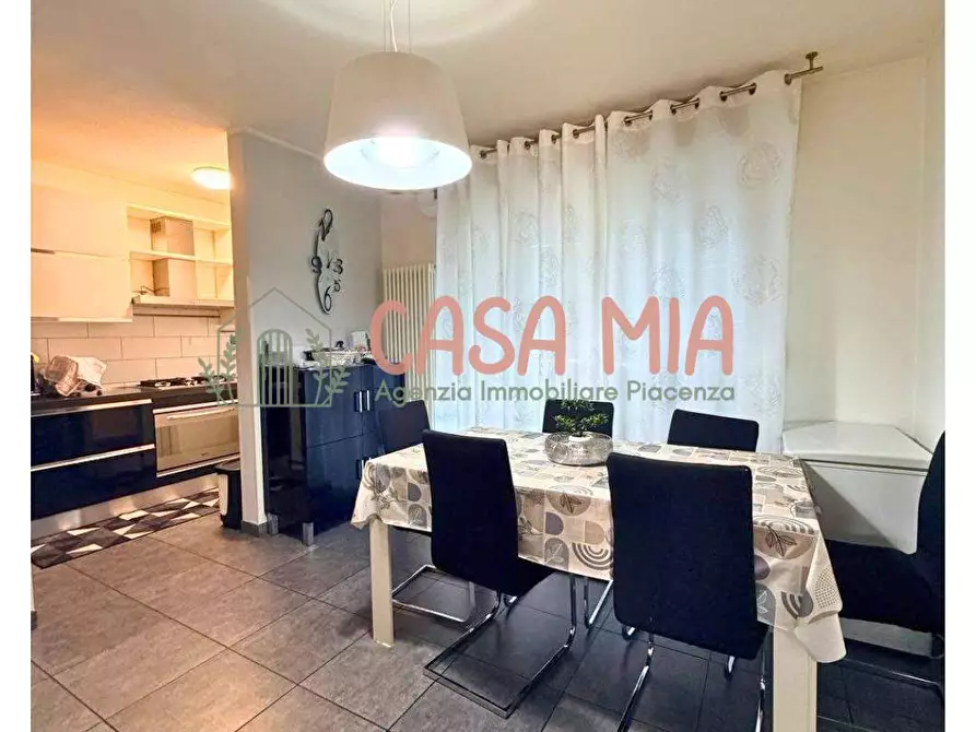 Immagine 5 di Appartamento in vendita  in Via Luigi Mutti 23 a Piacenza