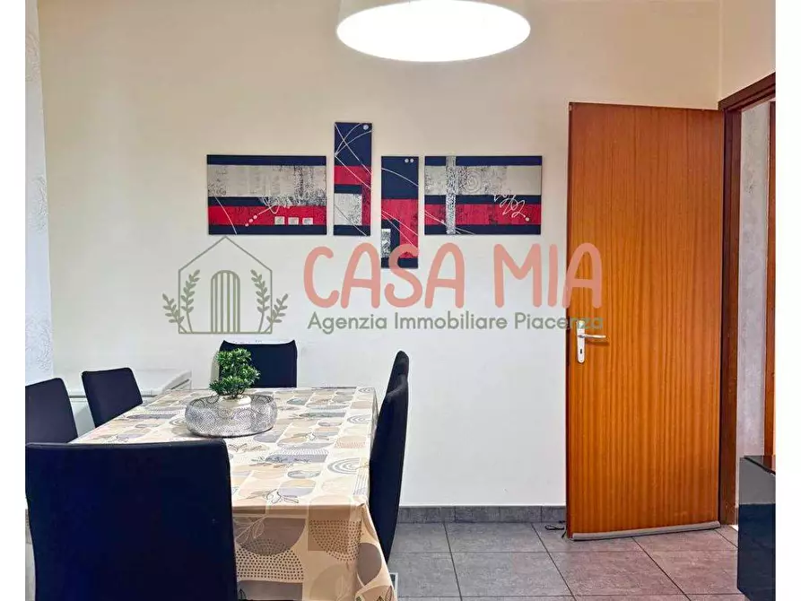 Immagine 11 di Appartamento in vendita  in Via Luigi Mutti 23 a Piacenza