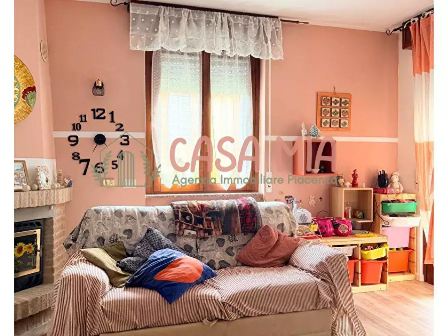 Immagine 9 di Appartamento in vendita  in STRADA STATALE 45 a Rivergaro
