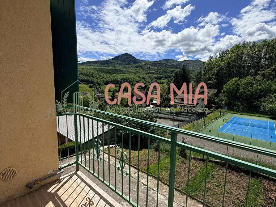 Immagine 15 di Appartamento in vendita  in Via aldo moro a Ferriere