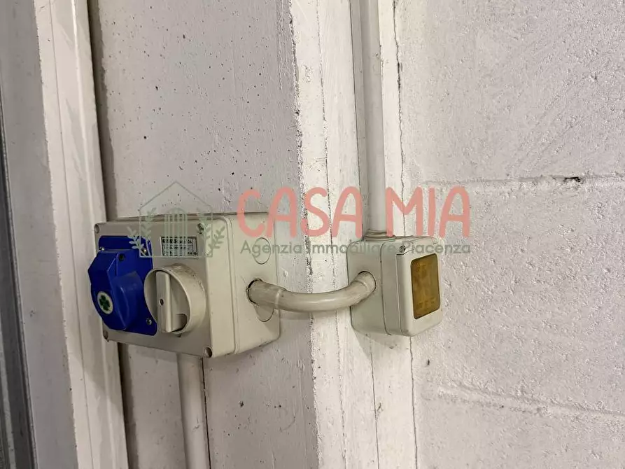 Immagine 10 di Box auto in vendita  in Via garibaldi a Agazzano