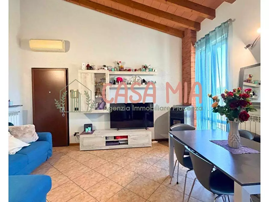 Immagine 1 di Appartamento in vendita  in via madre teresa di calcutta a Agazzano
