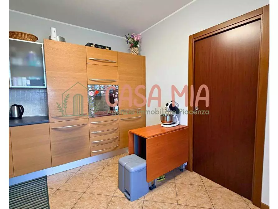 Immagine 12 di Appartamento in vendita  in via madre teresa di calcutta a Agazzano