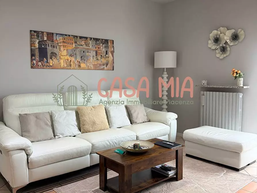 Immagine 10 di Appartamento in vendita  in Via Masina a Agazzano