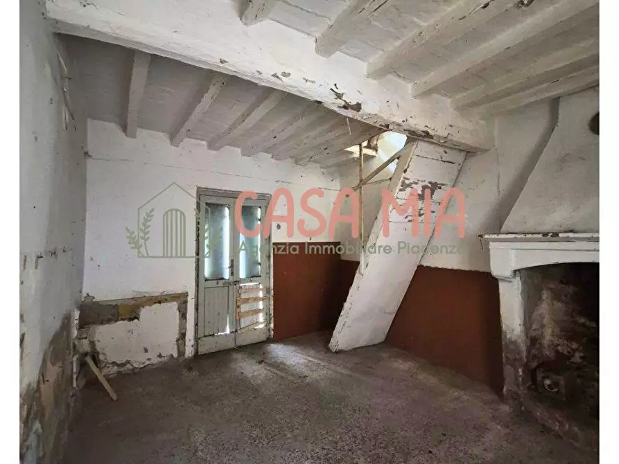 Immagine 4 di Casa semindipendente in vendita  in VIA NUOVA a Agazzano