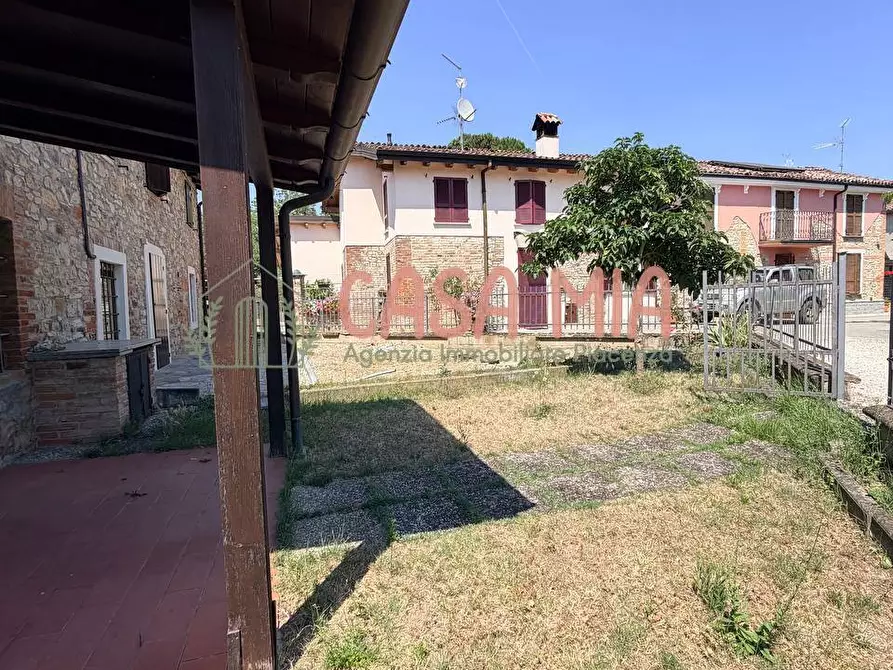 Immagine 2 di Casa semindipendente in vendita  in Via case Chiesa a San Giorgio Piacentino