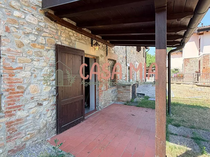Immagine 4 di Casa semindipendente in vendita  in Via case Chiesa a San Giorgio Piacentino
