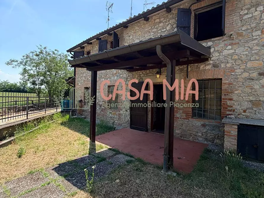 Immagine 9 di Casa semindipendente in vendita  in Via case Chiesa a San Giorgio Piacentino