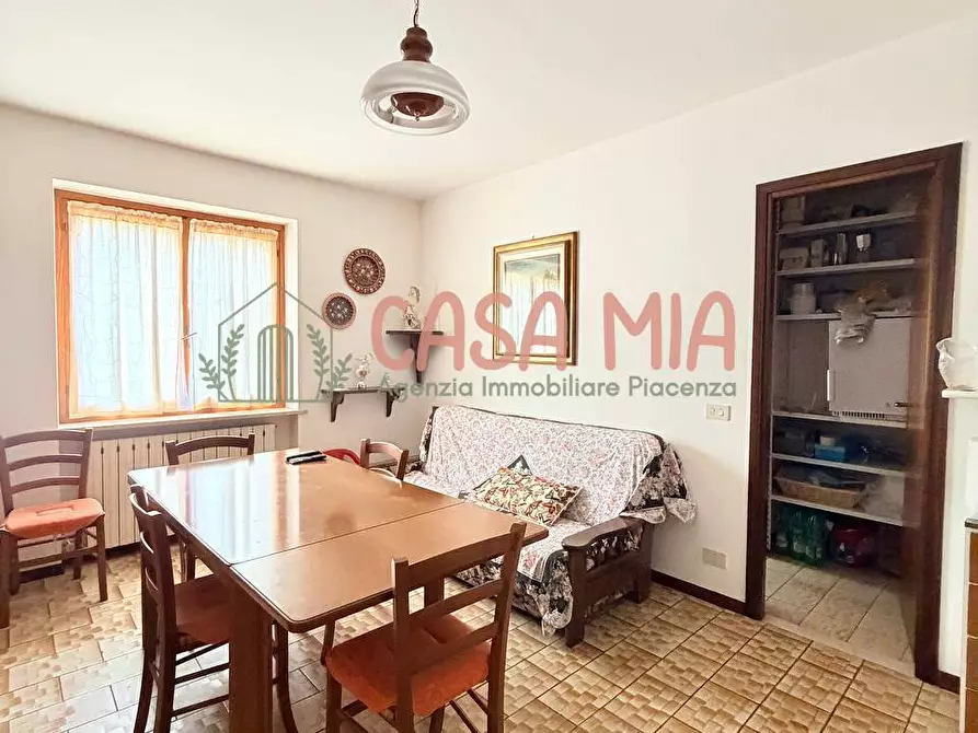 Immagine 1 di Appartamento in vendita  in Viale Circonvallazione a Ferriere