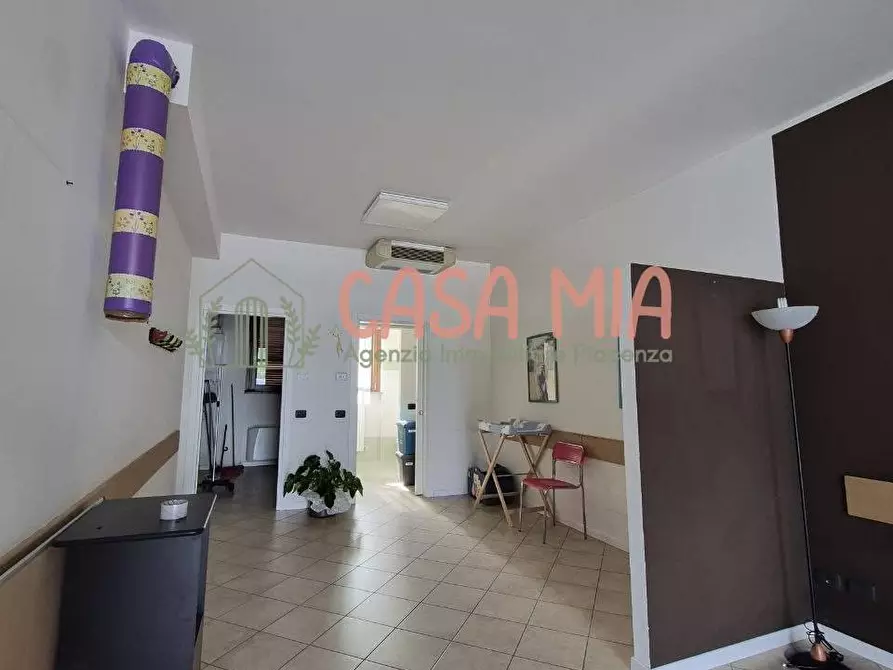 Immagine 1 di Ufficio in affitto  in VIA VITTIME DEL TERRORISMO a Agazzano