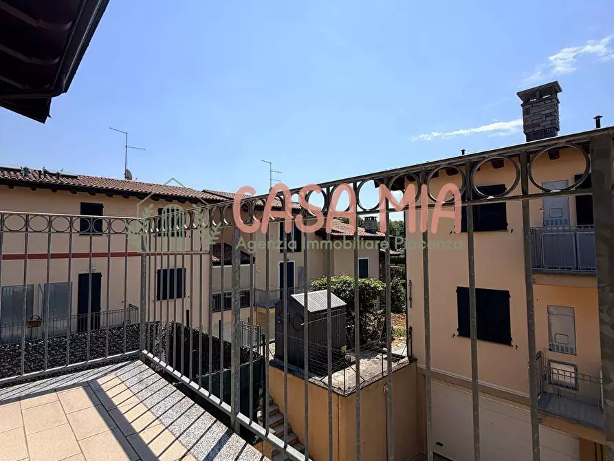 Immagine 6 di Casa semindipendente in vendita  in Via Paul Harris a Agazzano