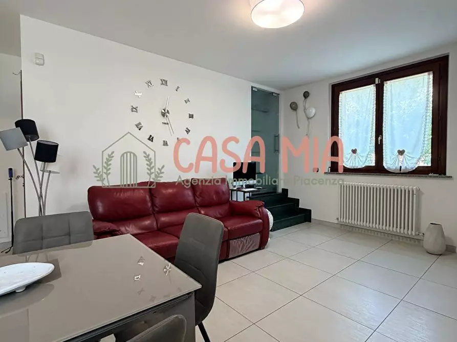 Immagine 8 di Casa semindipendente in vendita  in Via Paul Harris a Agazzano