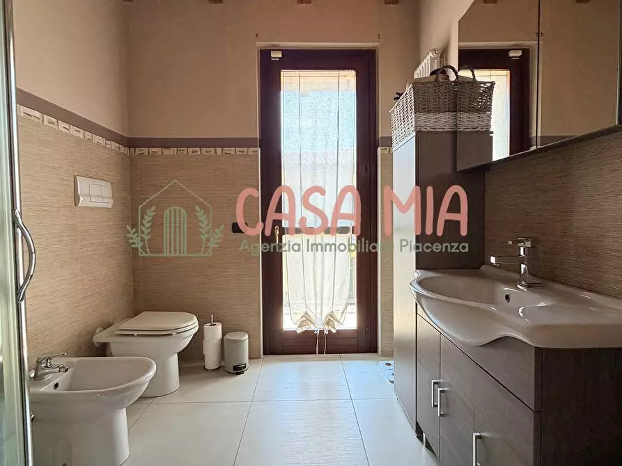 Immagine 5 di Casa semindipendente in vendita  in Via Paul Harris a Agazzano
