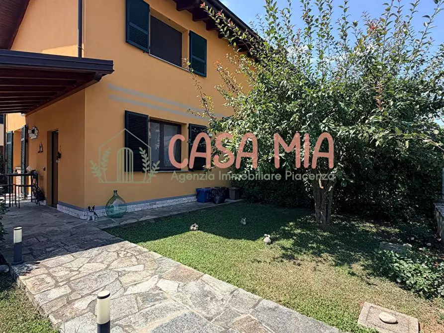 Immagine 34 di Casa semindipendente in vendita  in Via Paul Harris a Agazzano