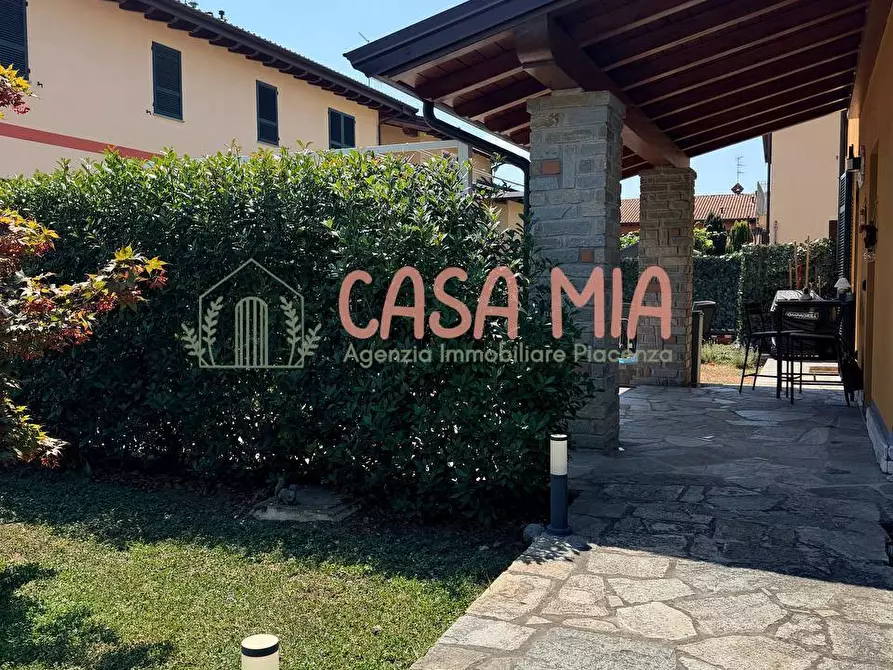 Immagine 36 di Casa semindipendente in vendita  in Via Paul Harris a Agazzano