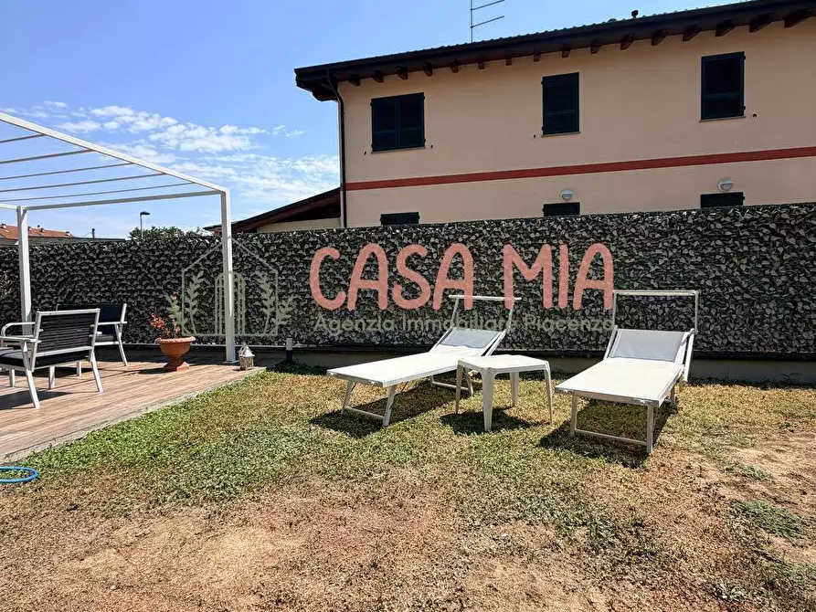 Immagine 39 di Casa semindipendente in vendita  in Via Paul Harris a Agazzano