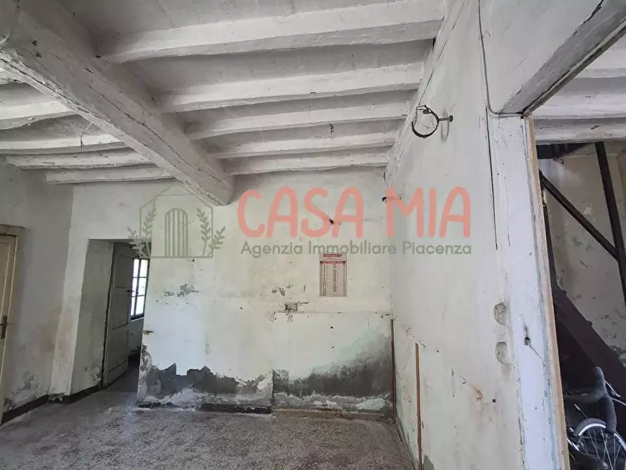 Immagine 5 di Rustico / casale in vendita  in via castello a Agazzano