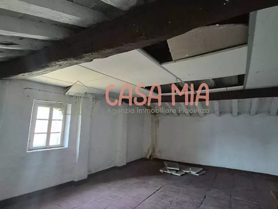 Immagine 8 di Rustico / casale in vendita  in via castello a Agazzano