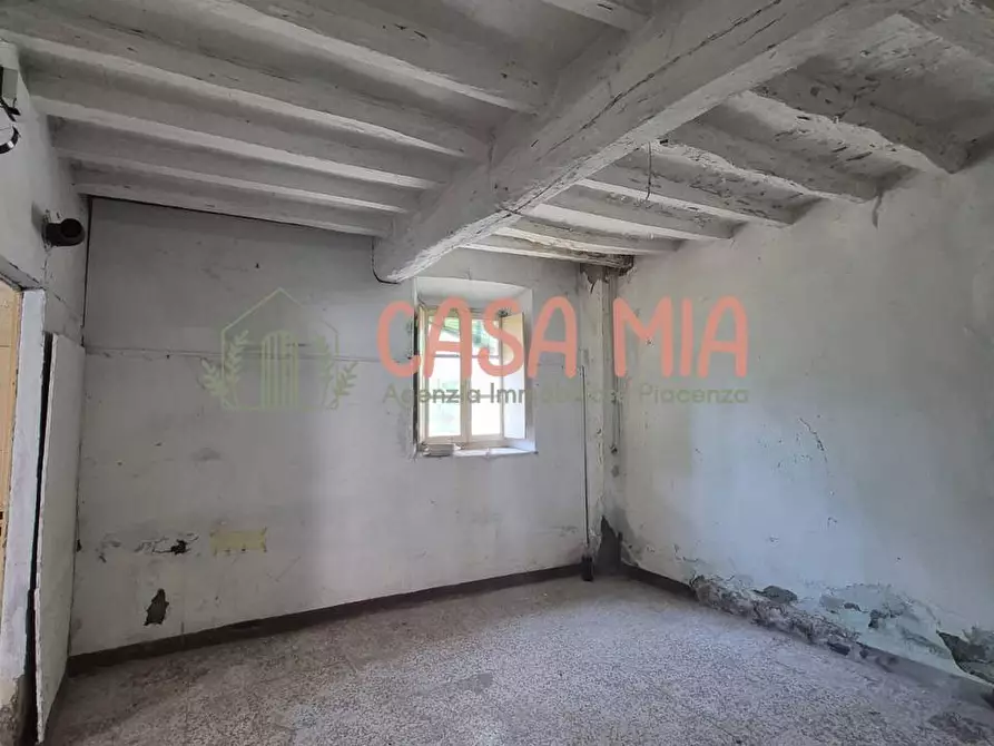 Immagine 10 di Rustico / casale in vendita  in via castello a Agazzano