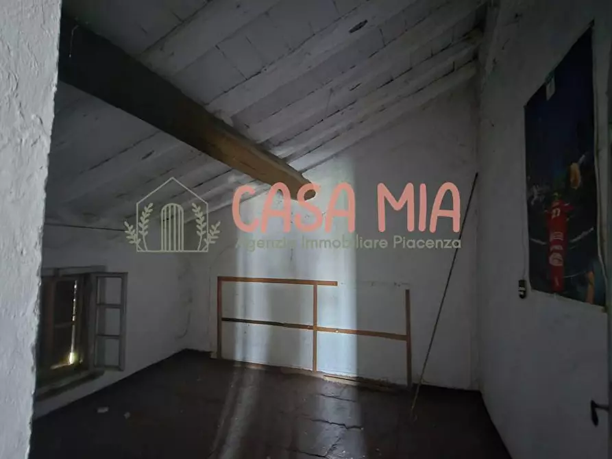 Immagine 15 di Rustico / casale in vendita  in via castello a Agazzano