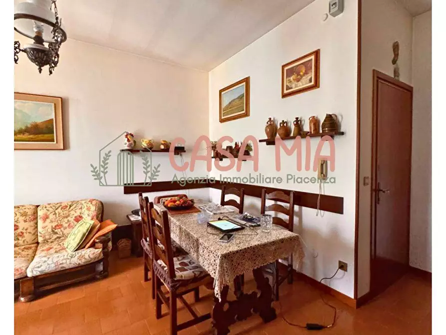 Immagine 3 di Appartamento in vendita  in Via aldo moro a Ferriere